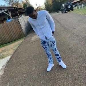 Meet your Posher, Deezy